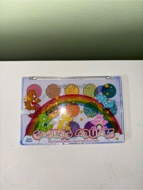 Care Bears Rainbow Eyes & Face Palette - multicolor glitter and matte